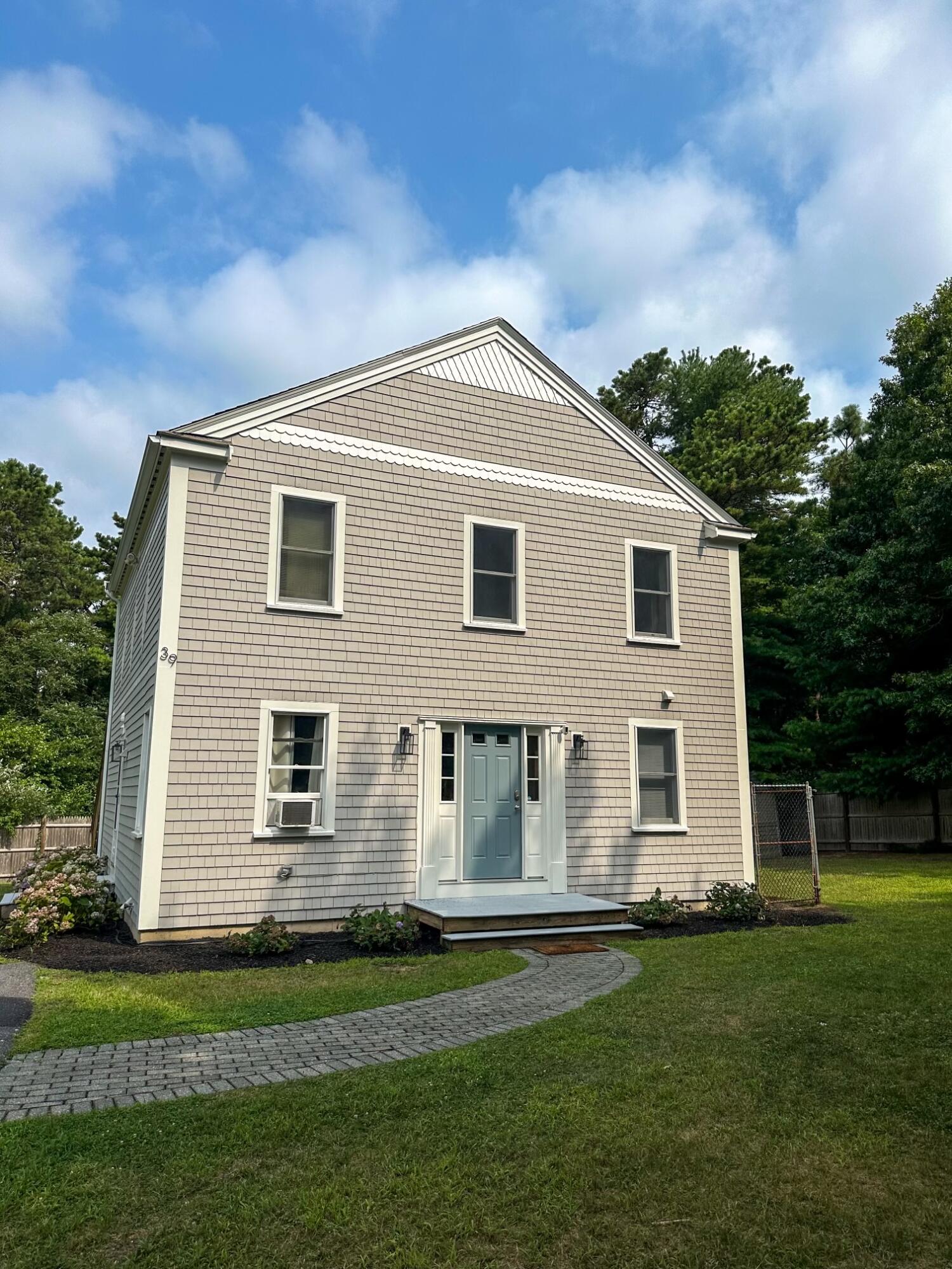39 Hawthorne Street Mashpee MA 02649