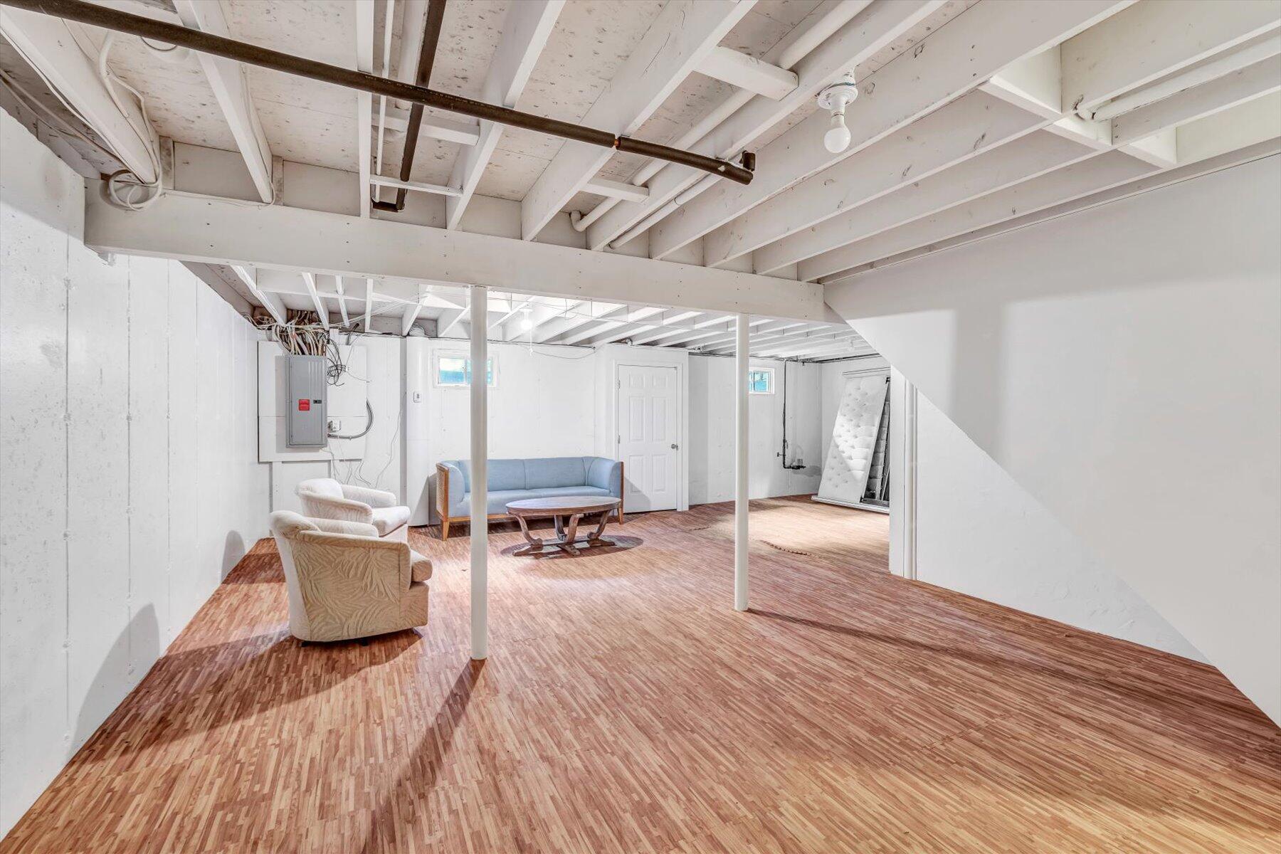 39 Hawthorne Street Mashpee MA 02649