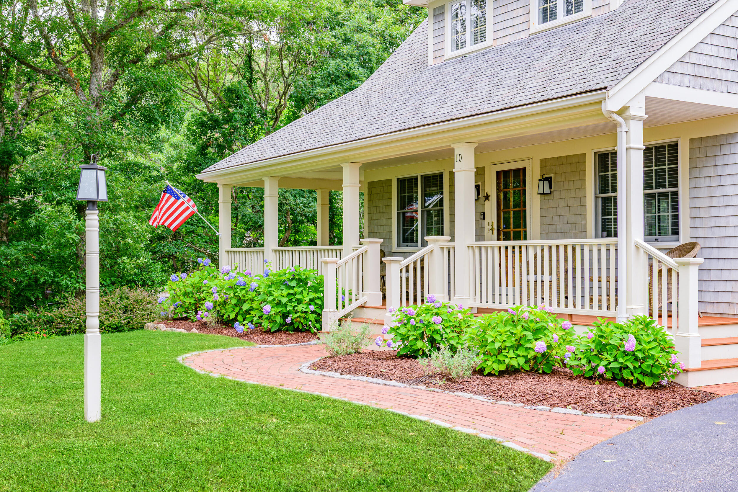 10 Abbey Gate Road Cotuit MA 02635