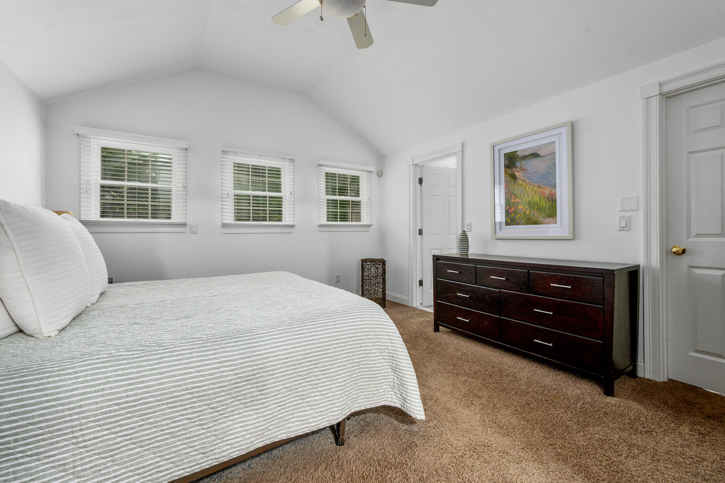 10 Abbey Gate Road Cotuit MA 02635