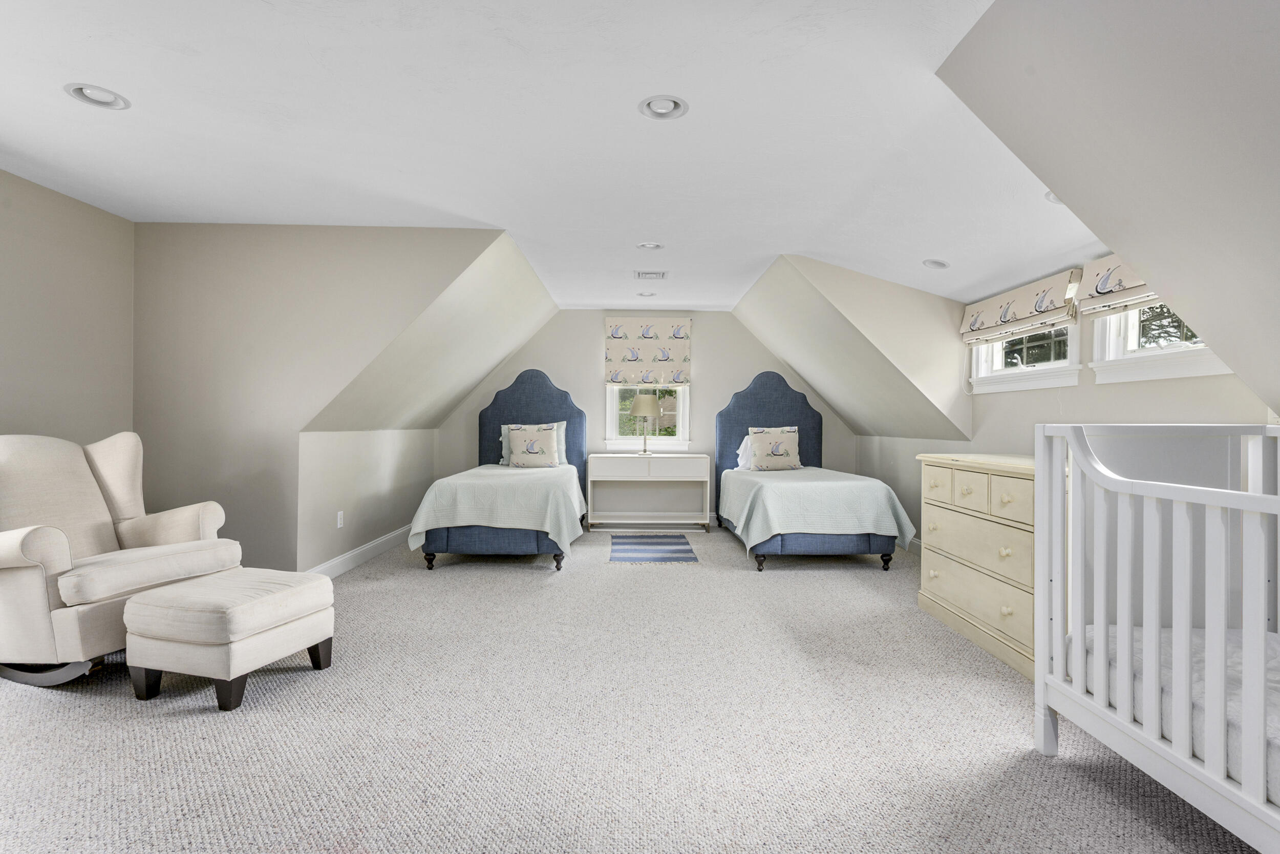 10 Abbey Gate Road Cotuit MA 02635