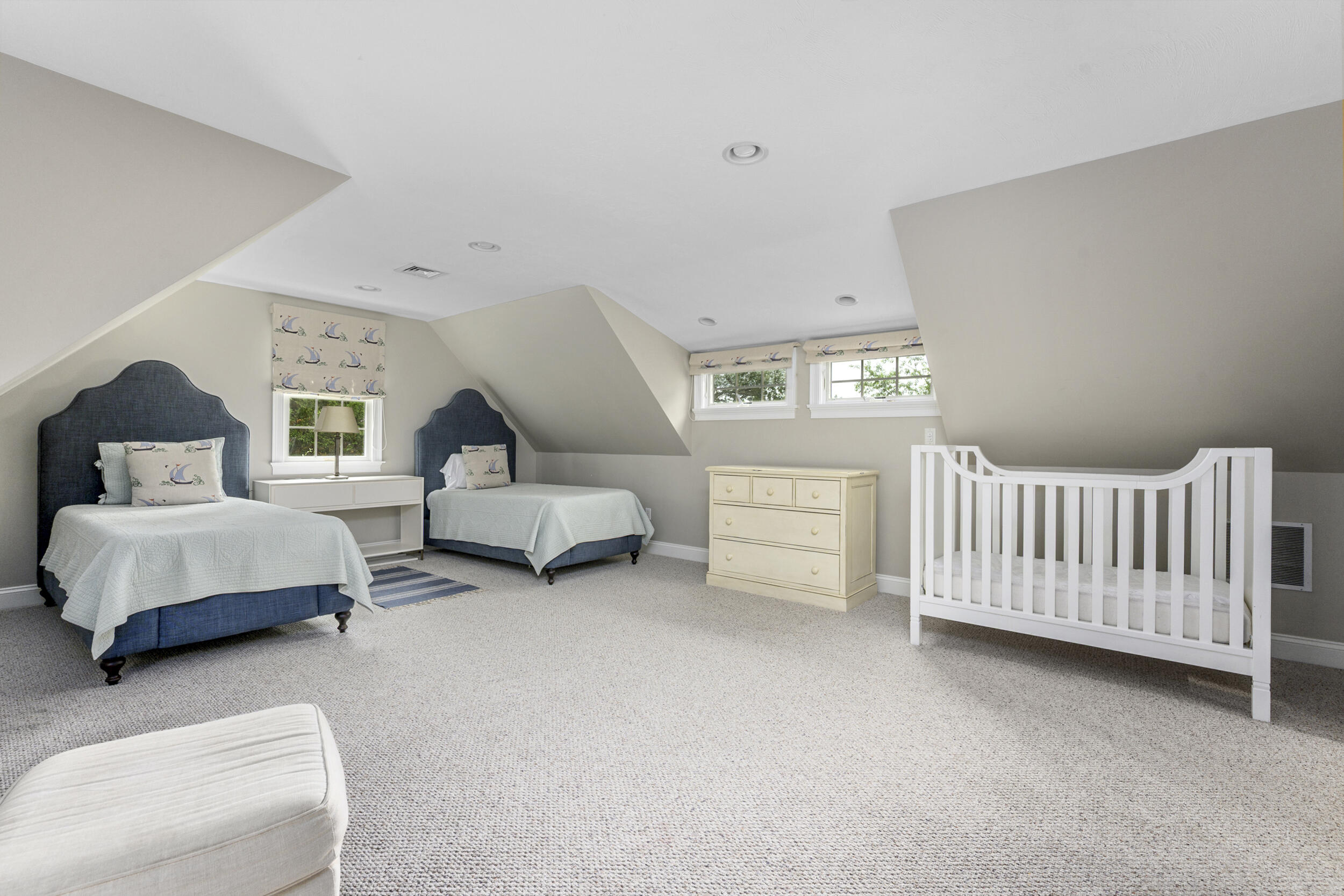 10 Abbey Gate Road Cotuit MA 02635