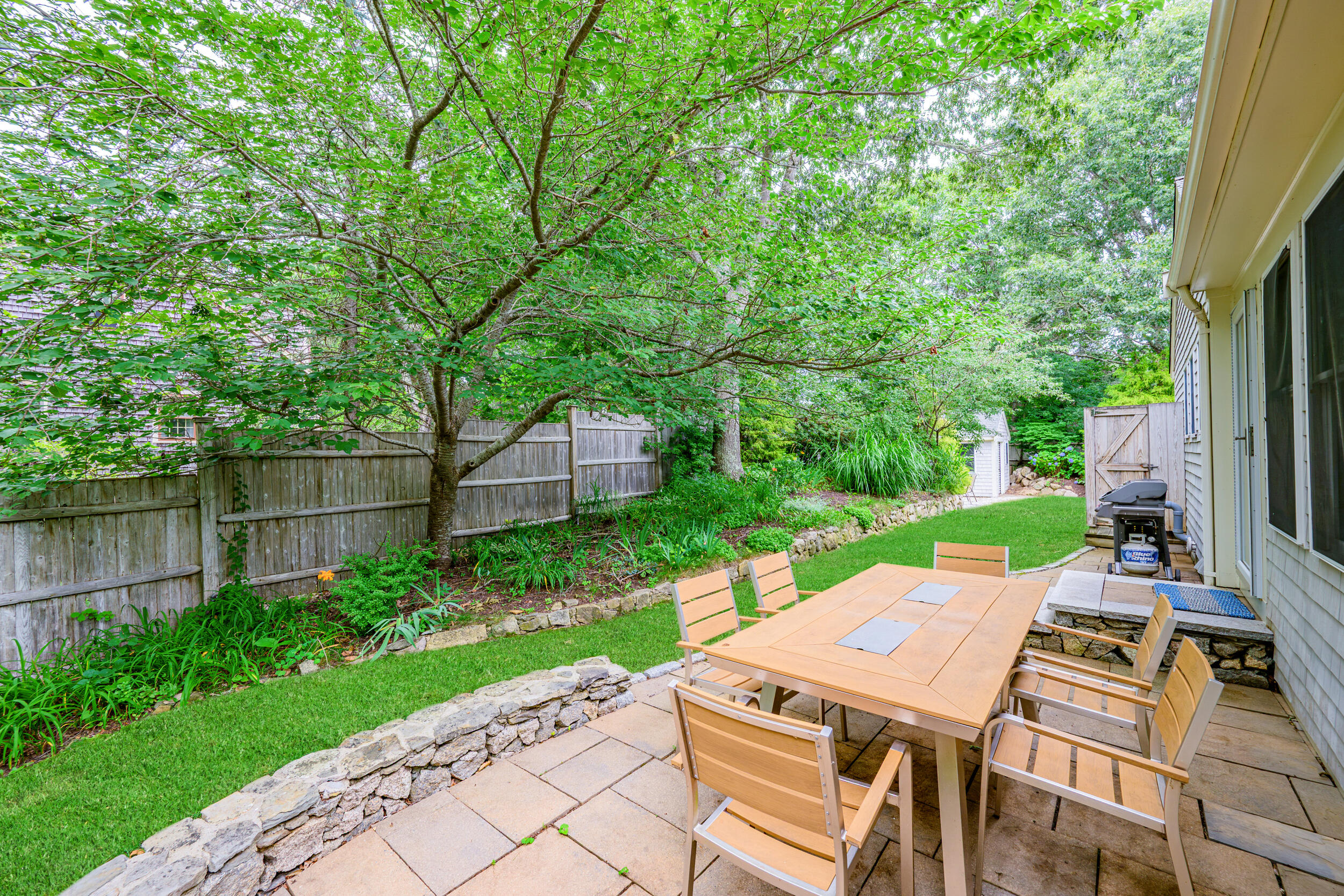 10 Abbey Gate Road Cotuit MA 02635