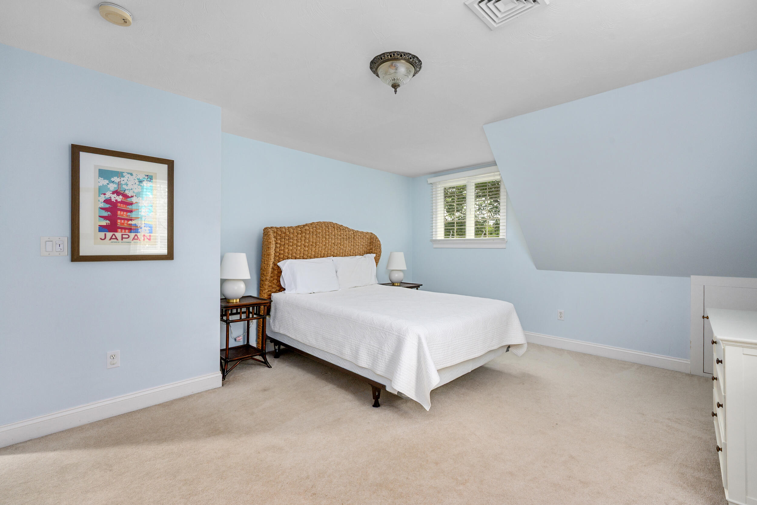 10 Abbey Gate Road Cotuit MA 02635
