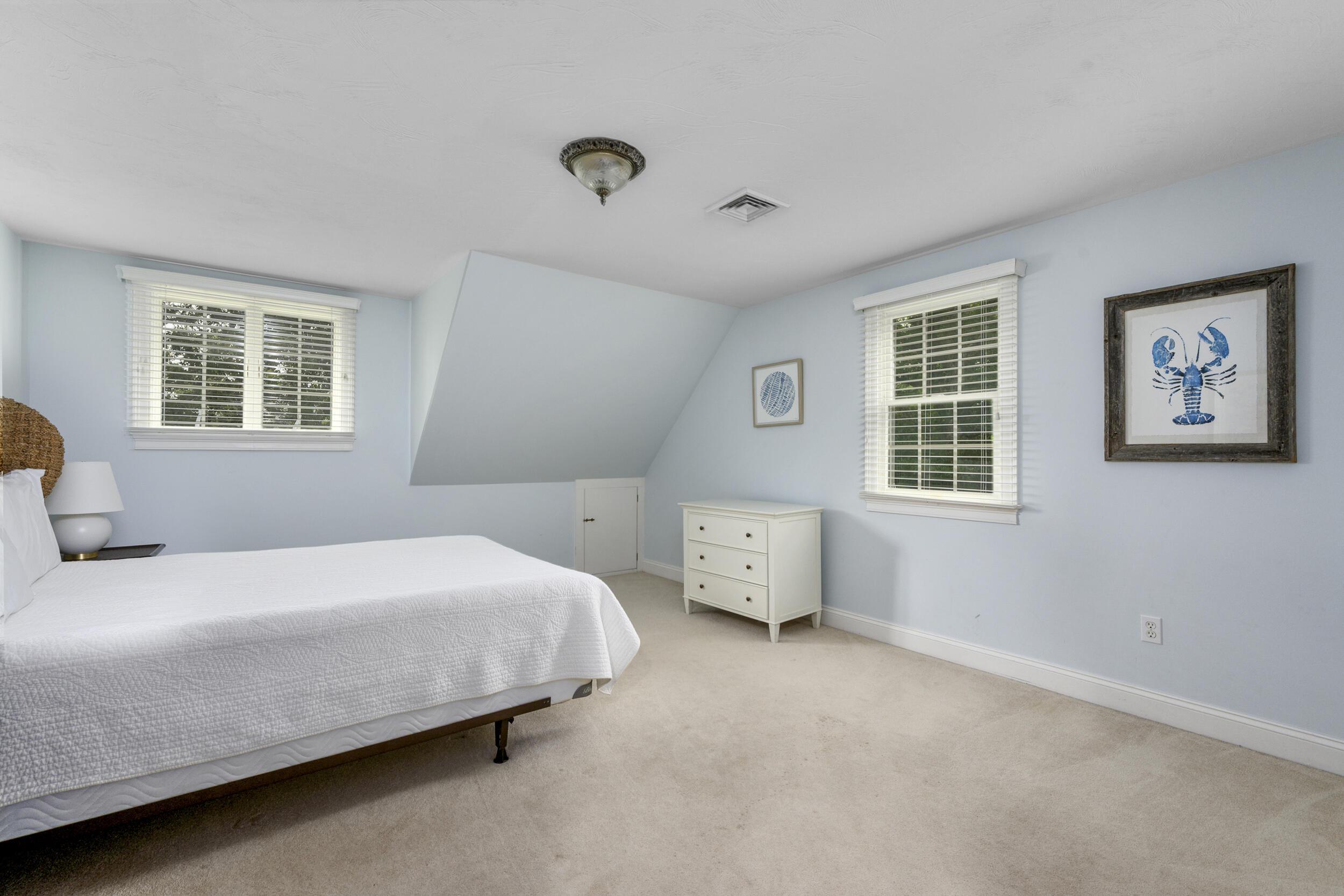10 Abbey Gate Road Cotuit MA 02635