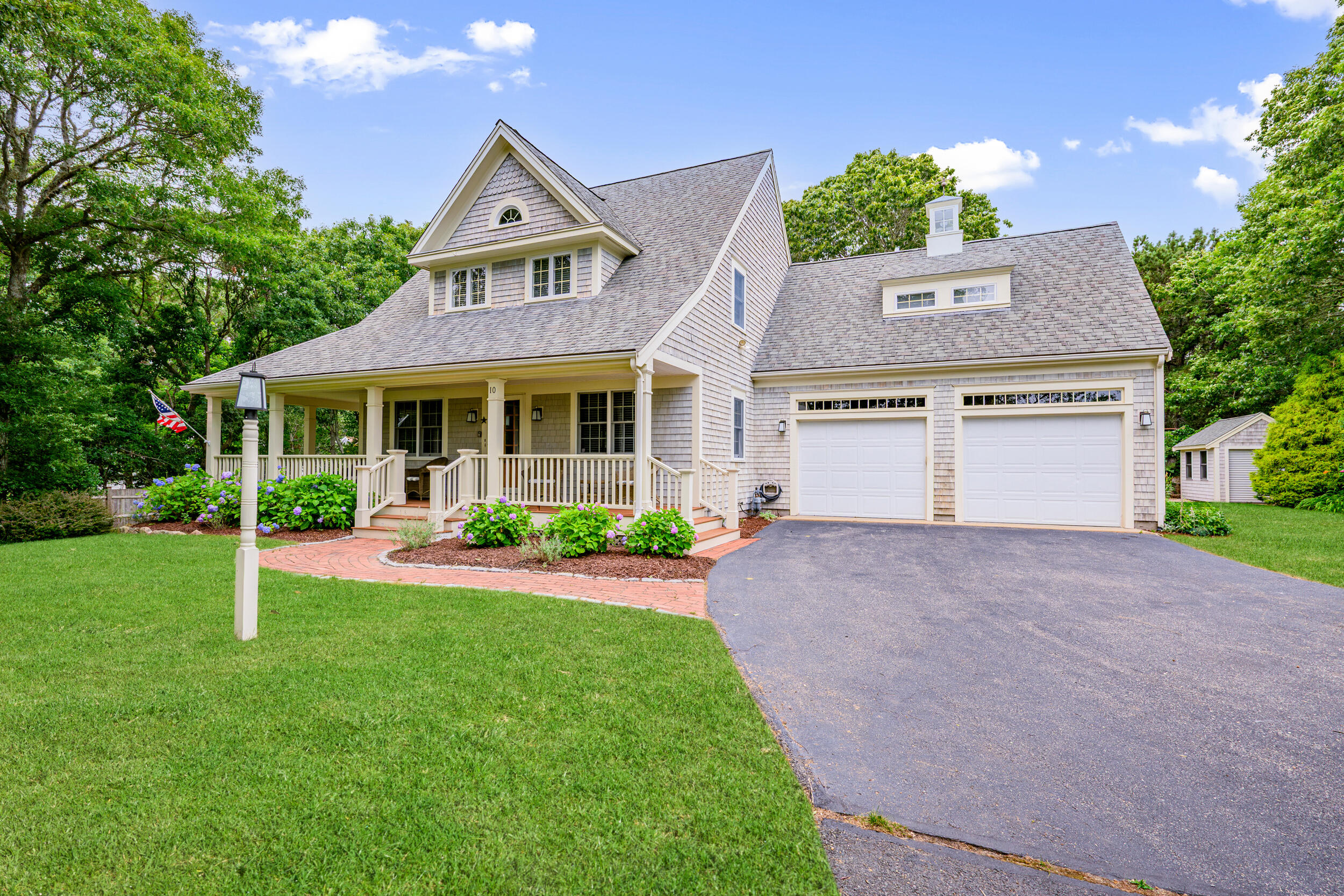 10 Abbey Gate Road Cotuit MA 02635