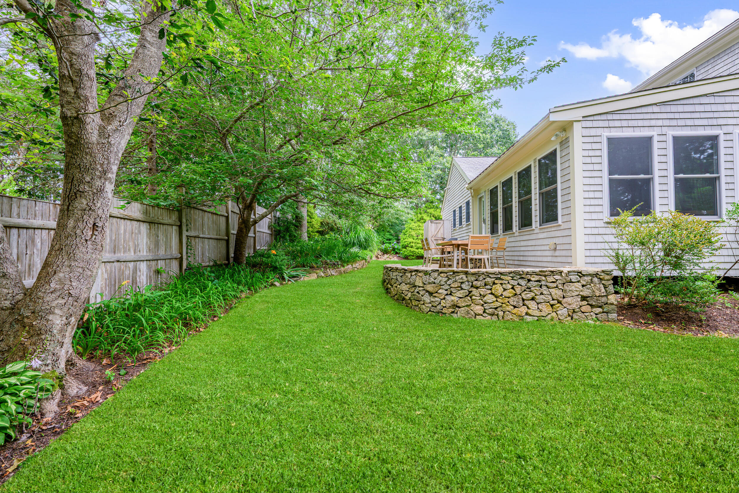 10 Abbey Gate Road Cotuit MA 02635