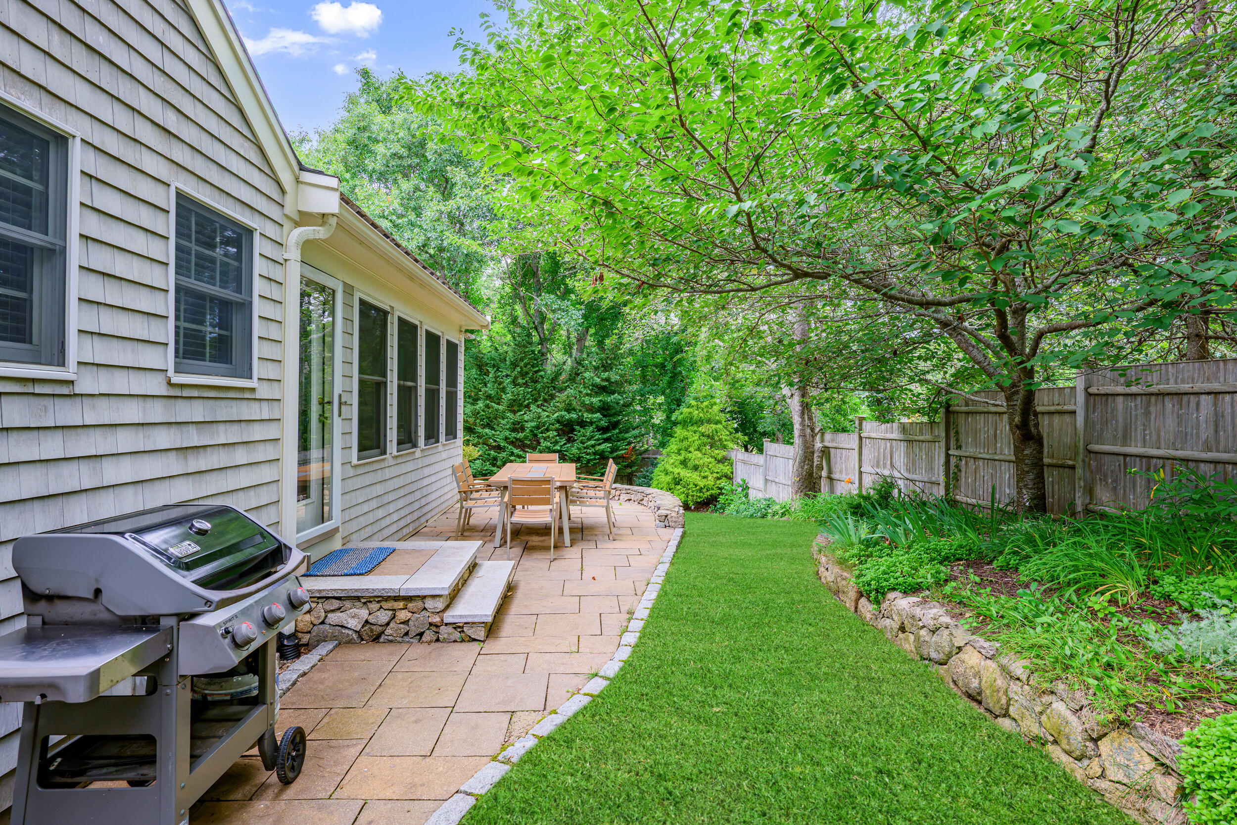 10 Abbey Gate Road Cotuit MA 02635
