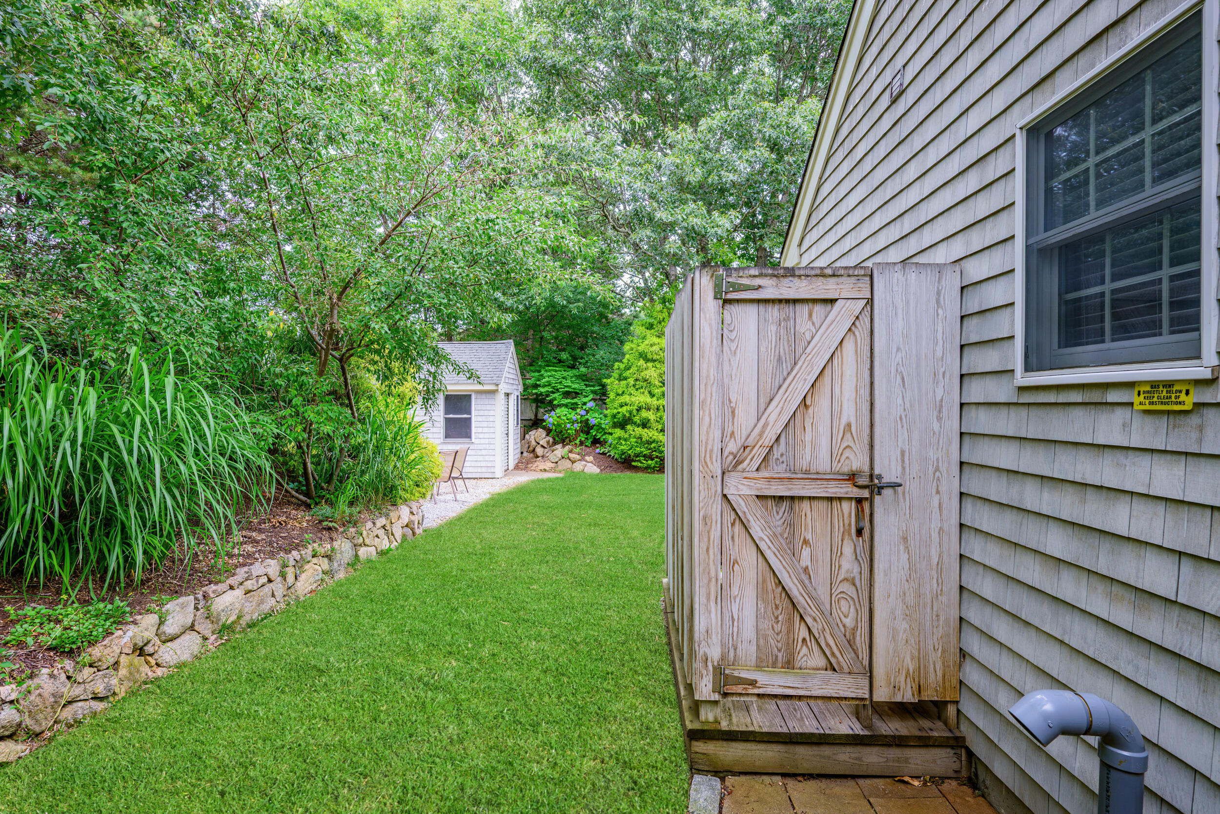 10 Abbey Gate Road Cotuit MA 02635