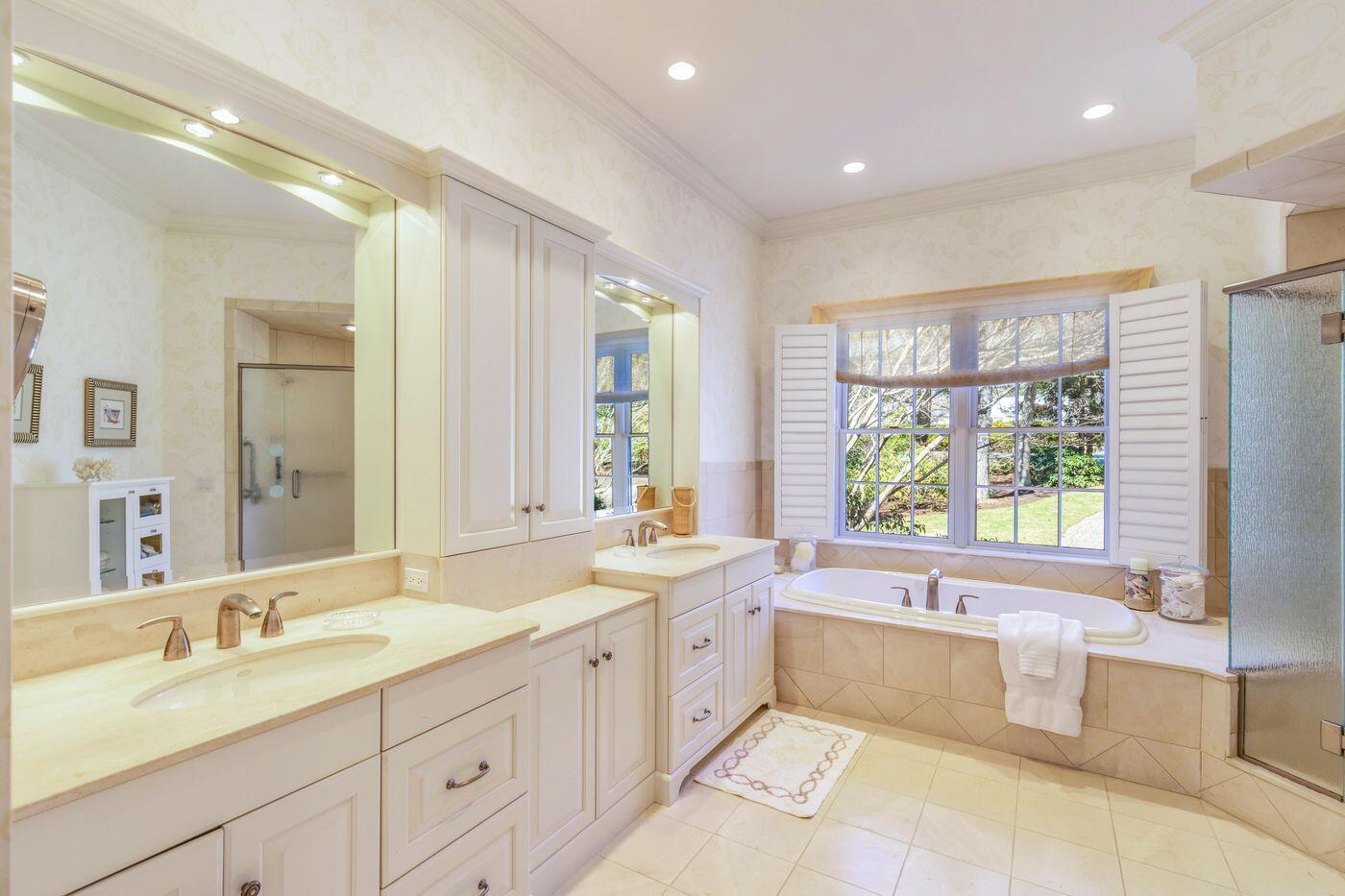 93 Oyster Way Osterville MA 02655