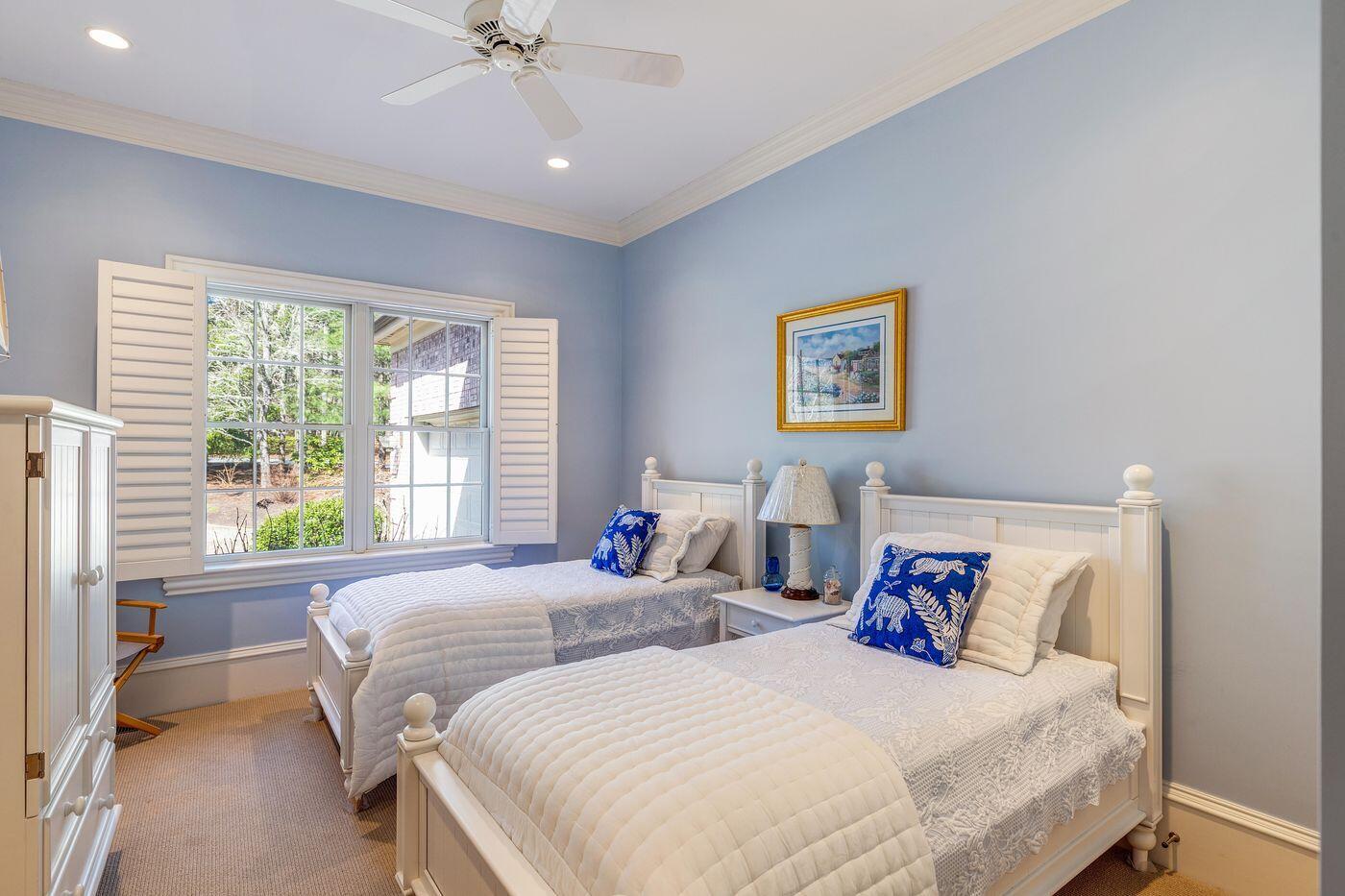 93 Oyster Way Osterville MA 02655