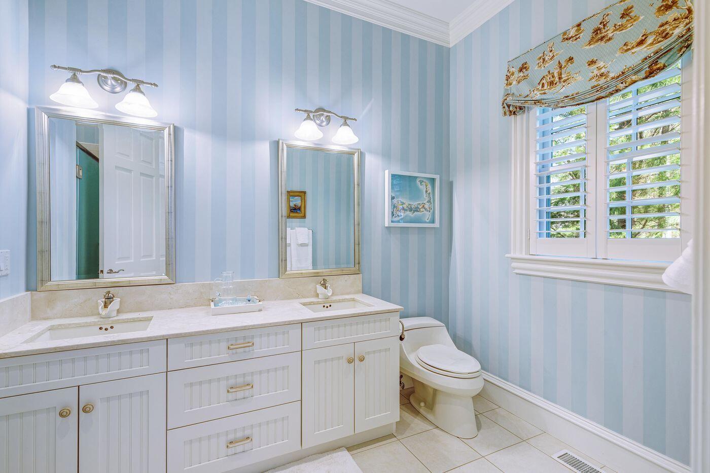 93 Oyster Way Osterville MA 02655