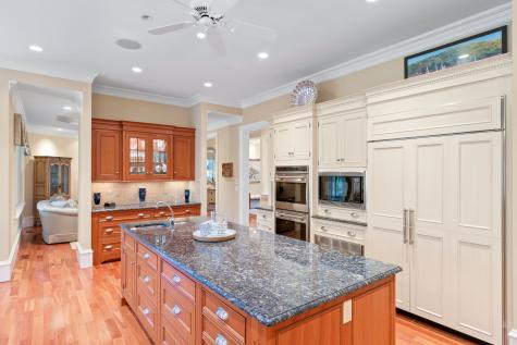 93 Oyster Way Barnstable MA 02655