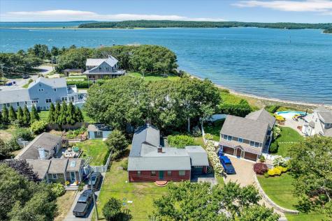 46 Wianno Road Buzzards Bay MA 02532