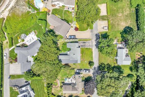 46 Wianno Road Buzzards Bay MA 02532