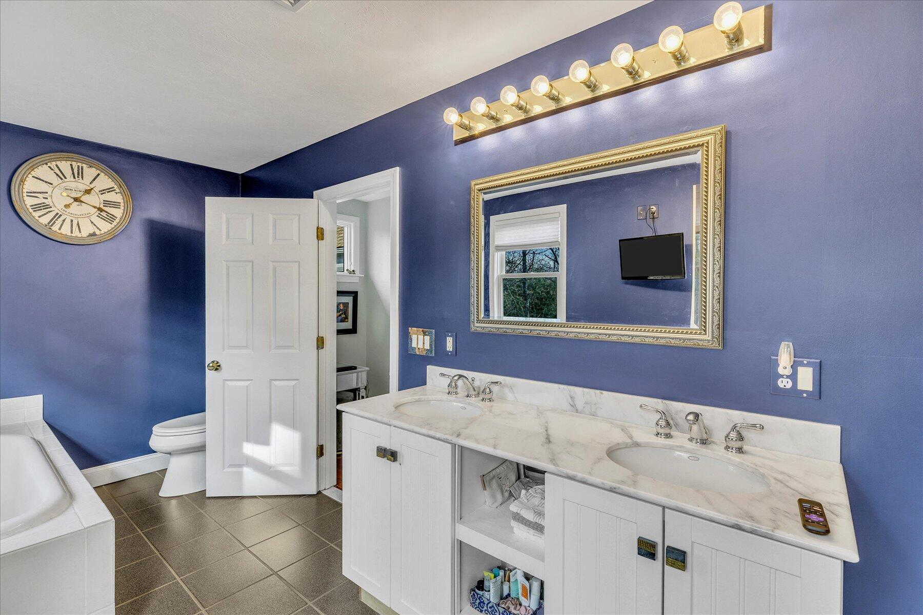 10 Rockledge Drive North Falmouth MA 02556