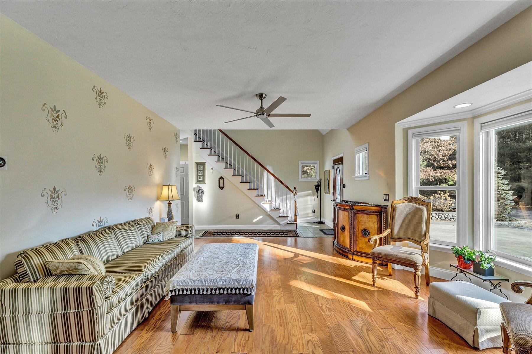 10 Rockledge Drive North Falmouth MA 02556