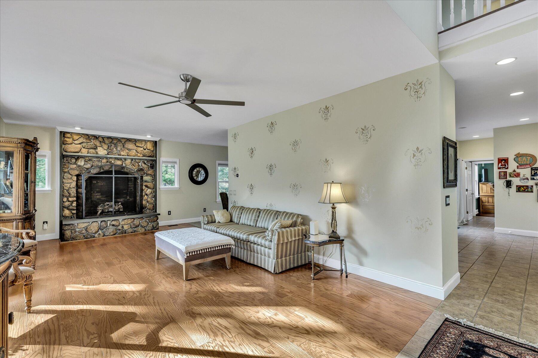 10 Rockledge Drive North Falmouth MA 02556