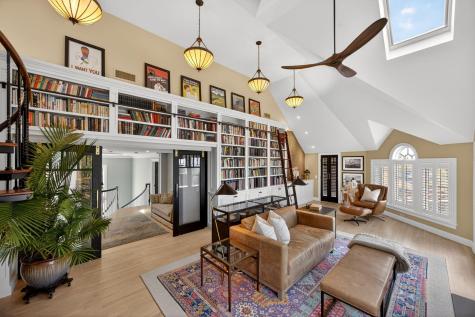 15 Clowes Drive Falmouth MA 02540