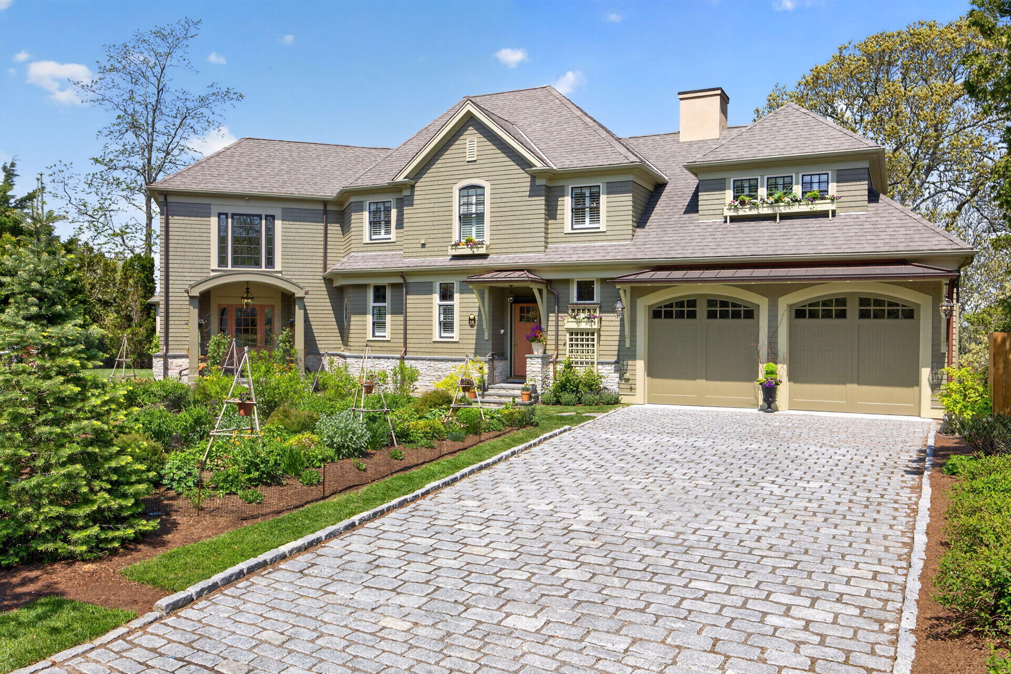 15 Clowes Drive Falmouth MA 02540