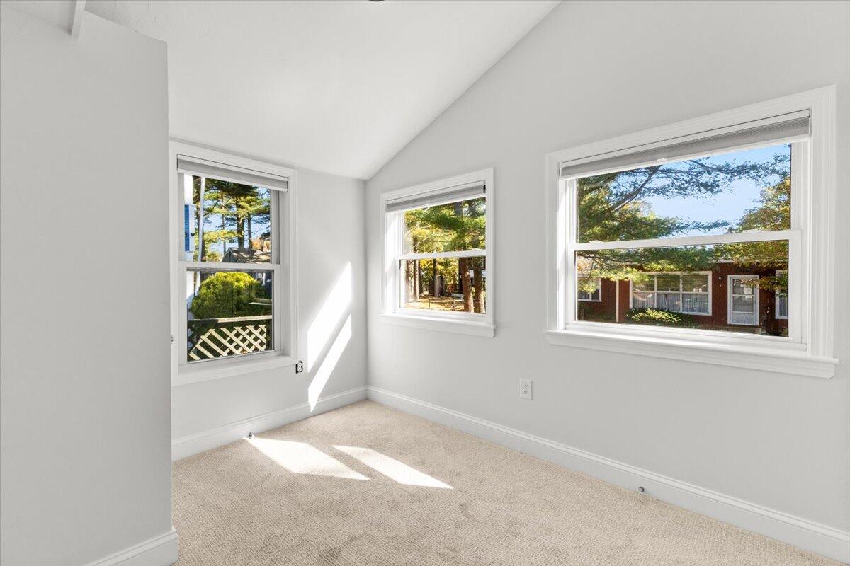 8 Charles Street Wareham MA 02571