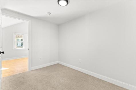 8 Charles Street Wareham MA 02571