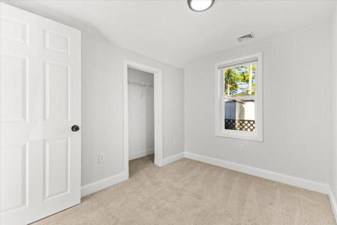 8 Charles Street Wareham MA 02571