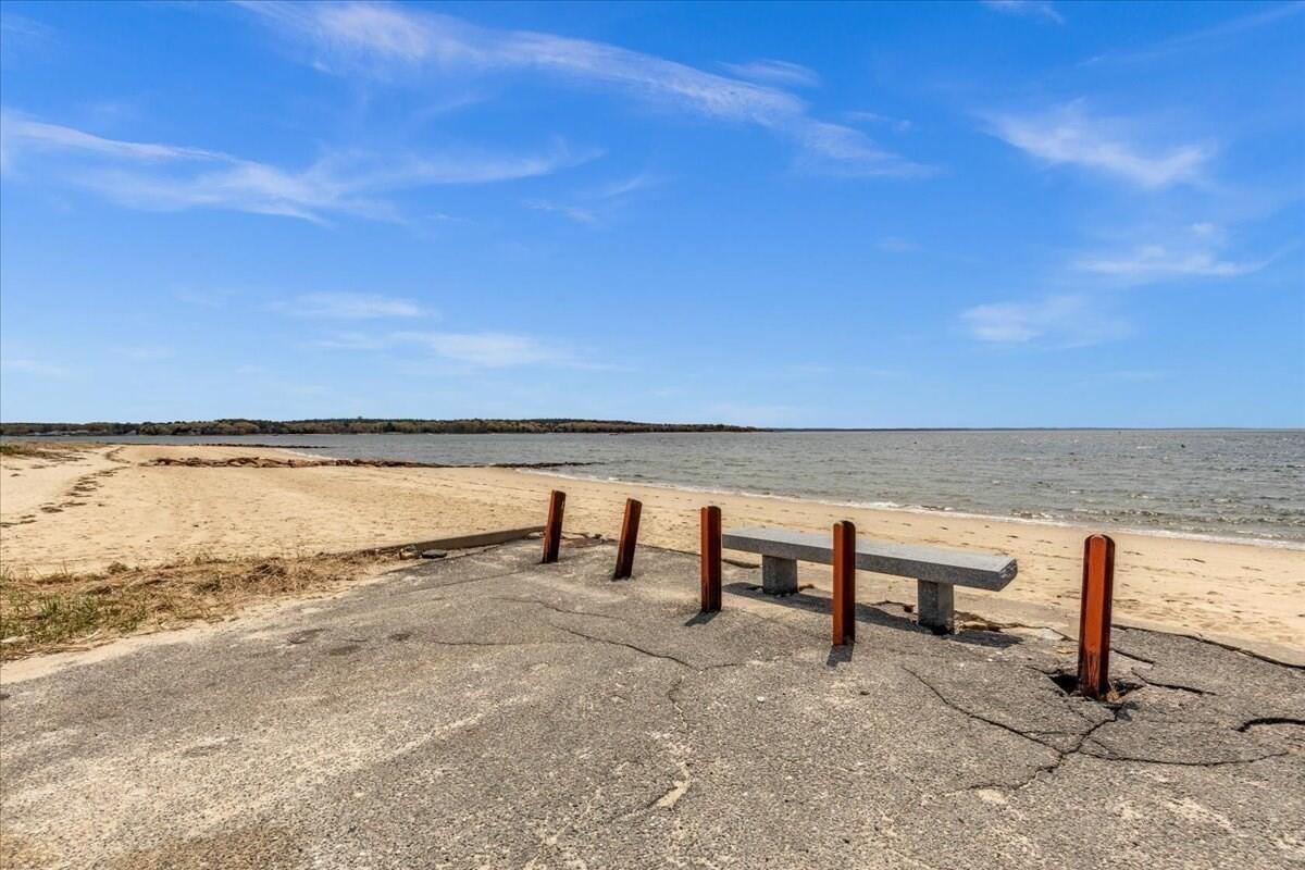 8 Charles Street Wareham MA 02571