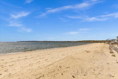 8 Charles Street Wareham MA 02571