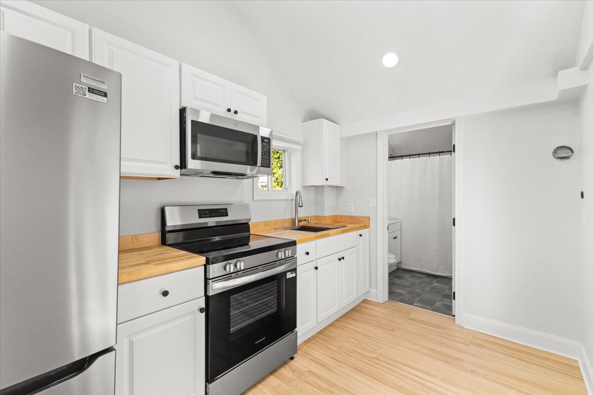 8 Charles Street Wareham MA 02571