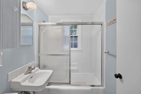 22 Country Lane MA 02659