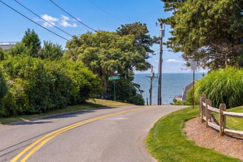 22 Country Lane MA 02659