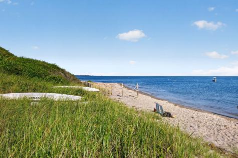 22 Country Lane MA 02659