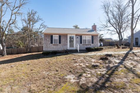 18 Manning Road Dennis MA 02639