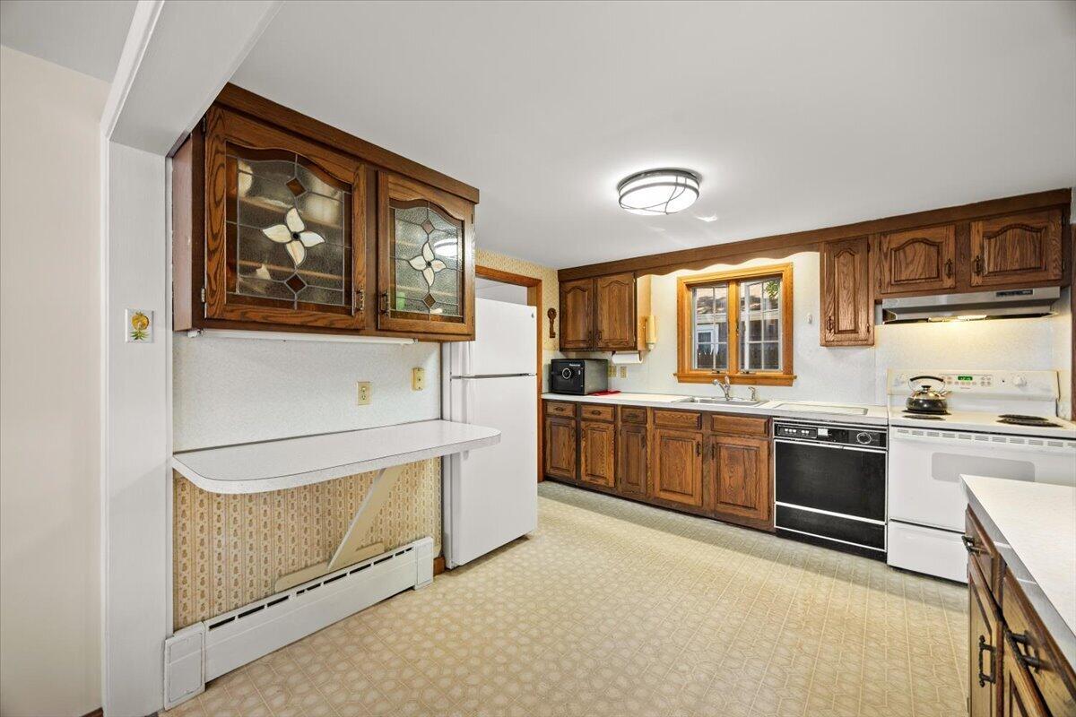 47 Little Rock Avenue Falmouth MA 02540