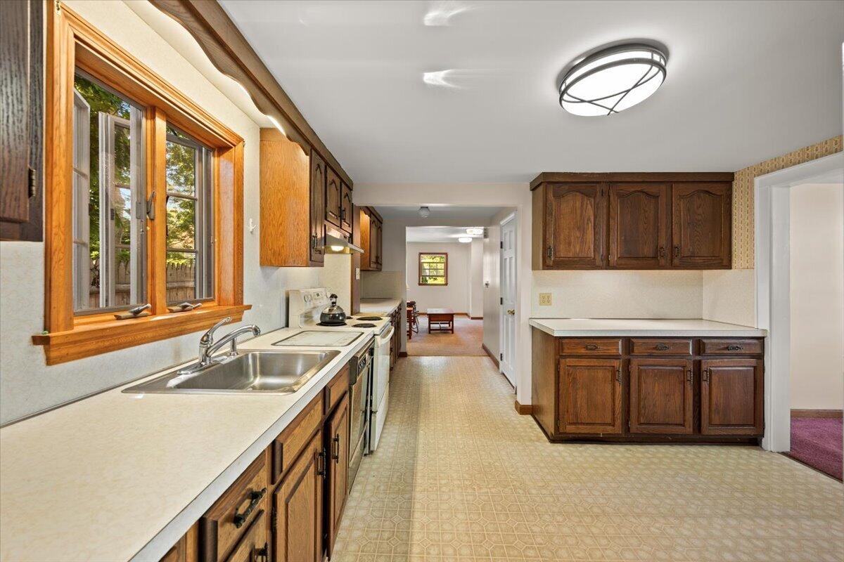 47 Little Rock Avenue Falmouth MA 02540