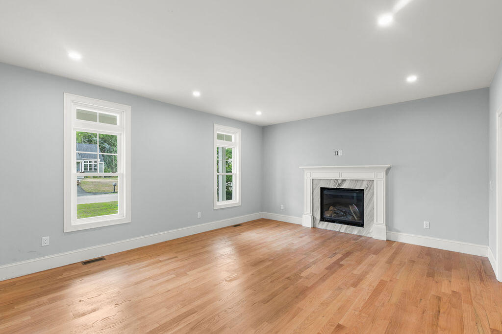 9 Ridgehill Lane Bourne MA 02562