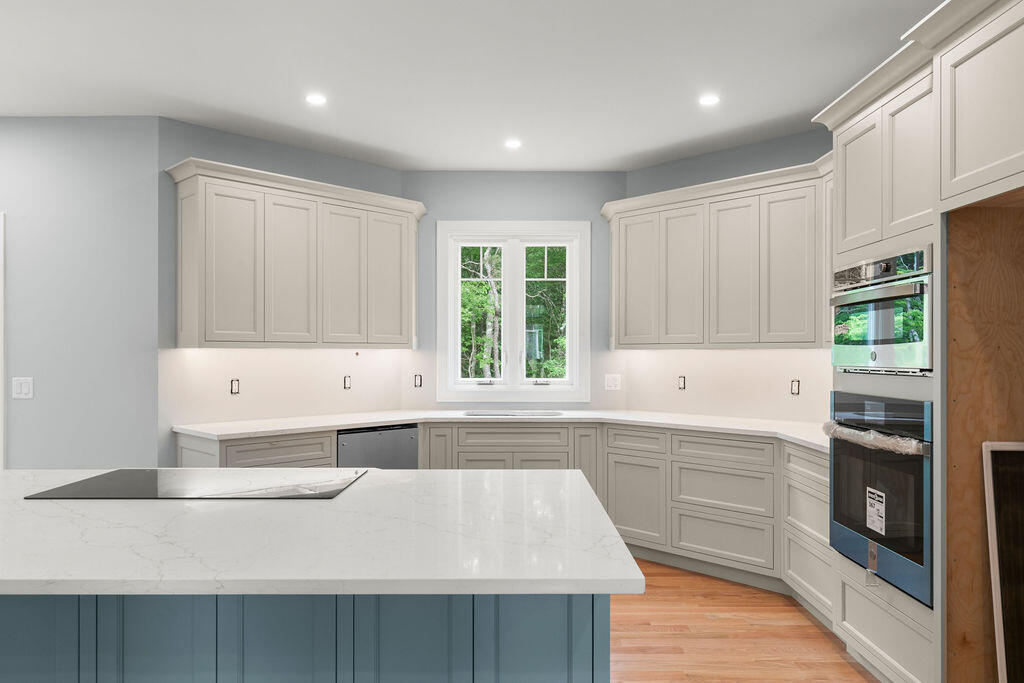 9 Ridgehill Lane Bourne MA 02562