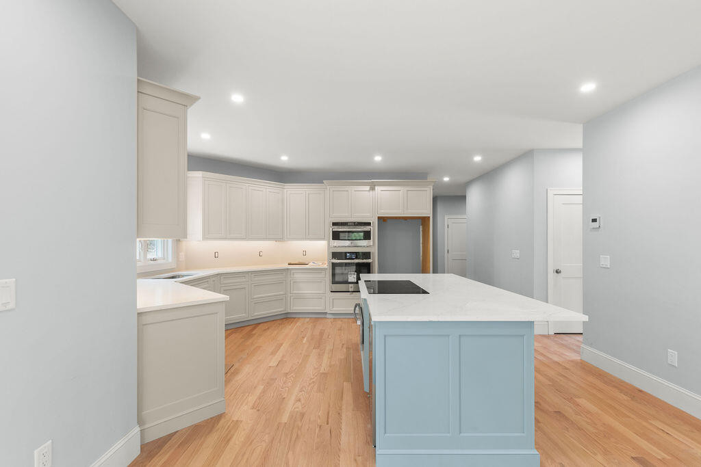 9 Ridgehill Lane Bourne MA 02562