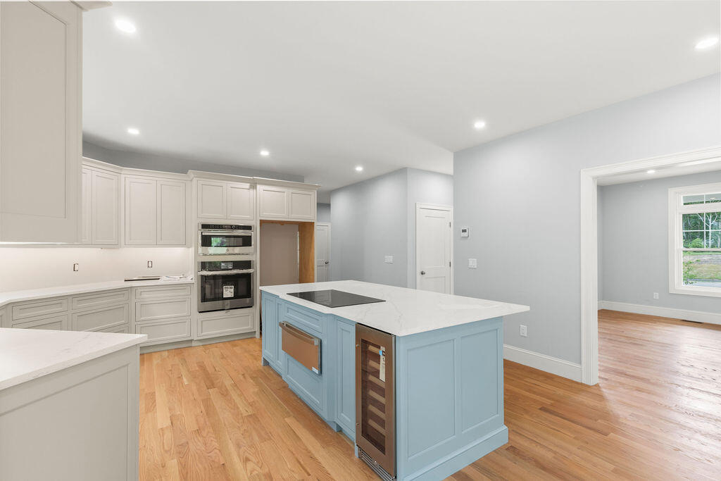 9 Ridgehill Lane Bourne MA 02562