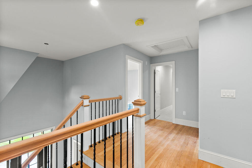 9 Ridgehill Lane Bourne MA 02562