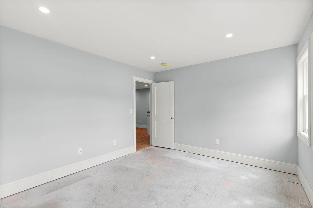 9 Ridgehill Lane Bourne MA 02562