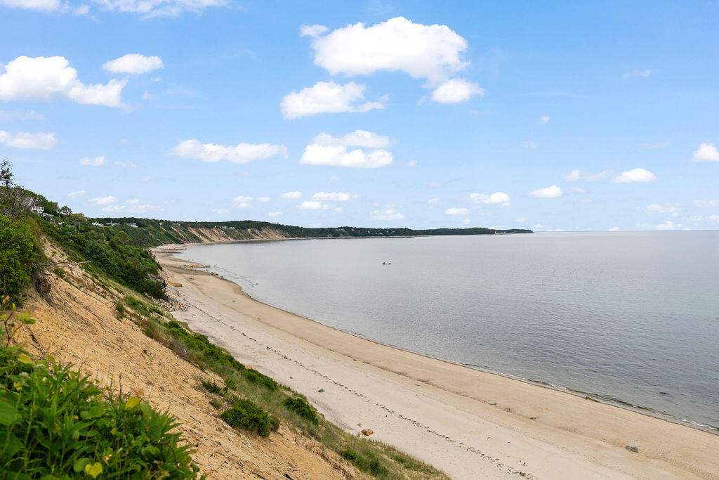 9 Ridgehill Lane Bourne MA 02562