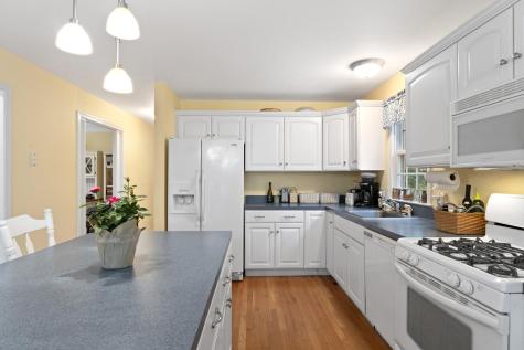 87 Neshobe Road Mashpee MA 02649