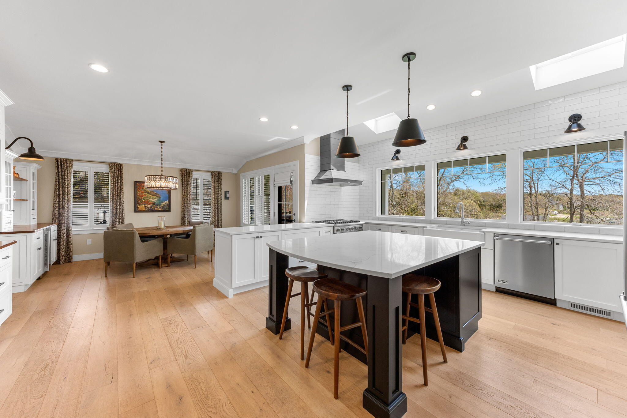201 Scraggy Neck Road Cataumet MA 02534