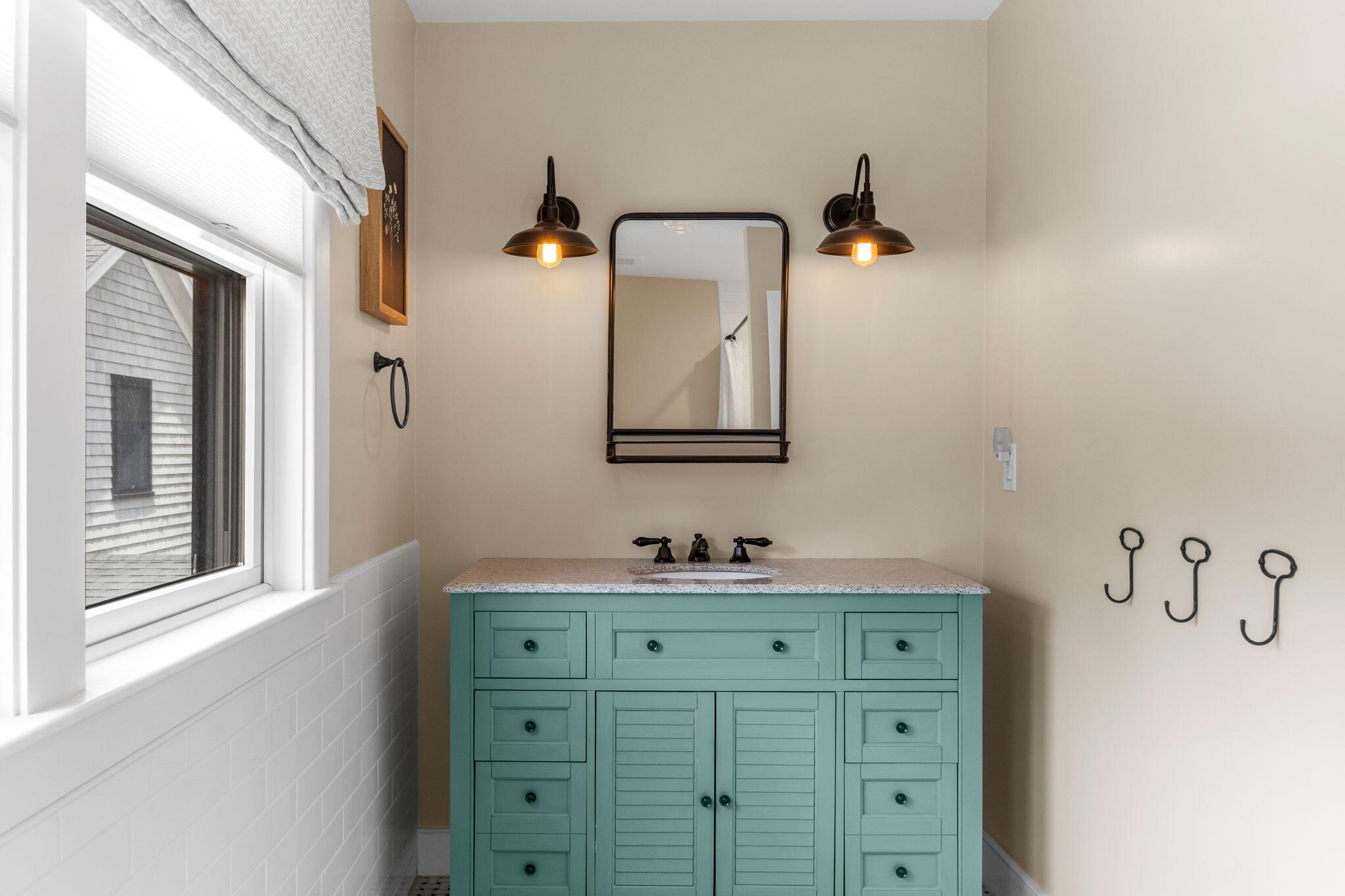 201 Scraggy Neck Road Cataumet MA 02534