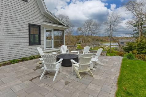201 Scraggy Neck Road Cataumet MA 02534