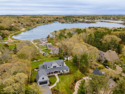 201 Scraggy Neck Road Cataumet MA 02534