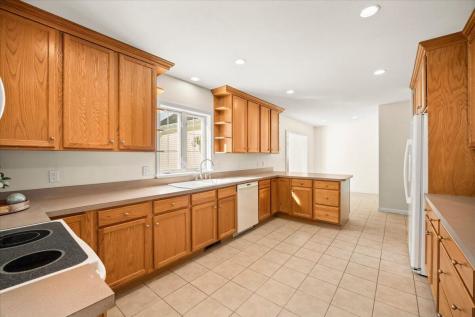 7 Maud Palmer Drive Wareham MA 02571