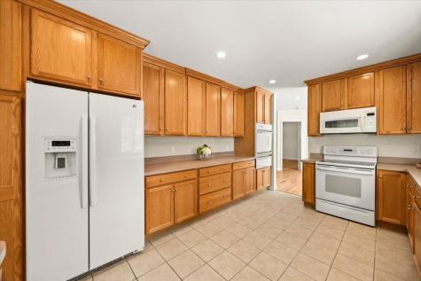 7 Maud Palmer Drive Wareham MA 02571